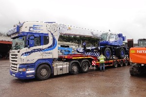 TADANO GR300EX LOADED FOR DELIVERY TO LONDON