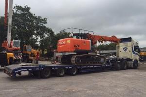 HITACHI ZX210LC-3, 10 TON TELESCOPIC CRAWLER CRANE SOLD TO HONG KONG