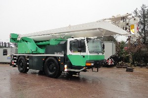 LIEBHERR LTM1040-2.1 SOLD TO THE UK