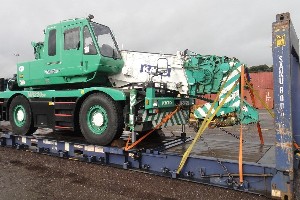 KATO CITY CRANE BEING SHIPPED TO ST.PETERSBURG
